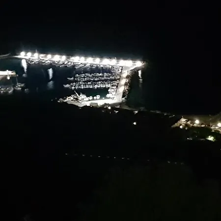 Petra Marina *